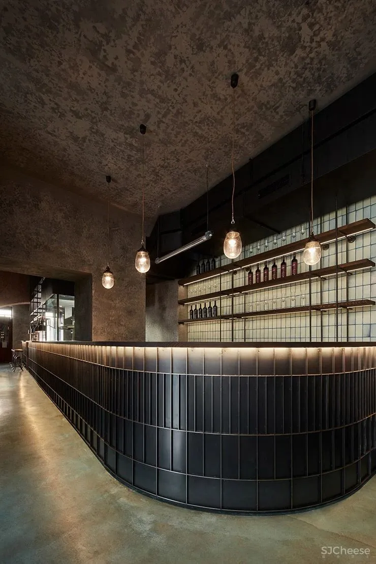 独特的木炭展示概念 布拉格Gran Fierro餐厅 Formafatal