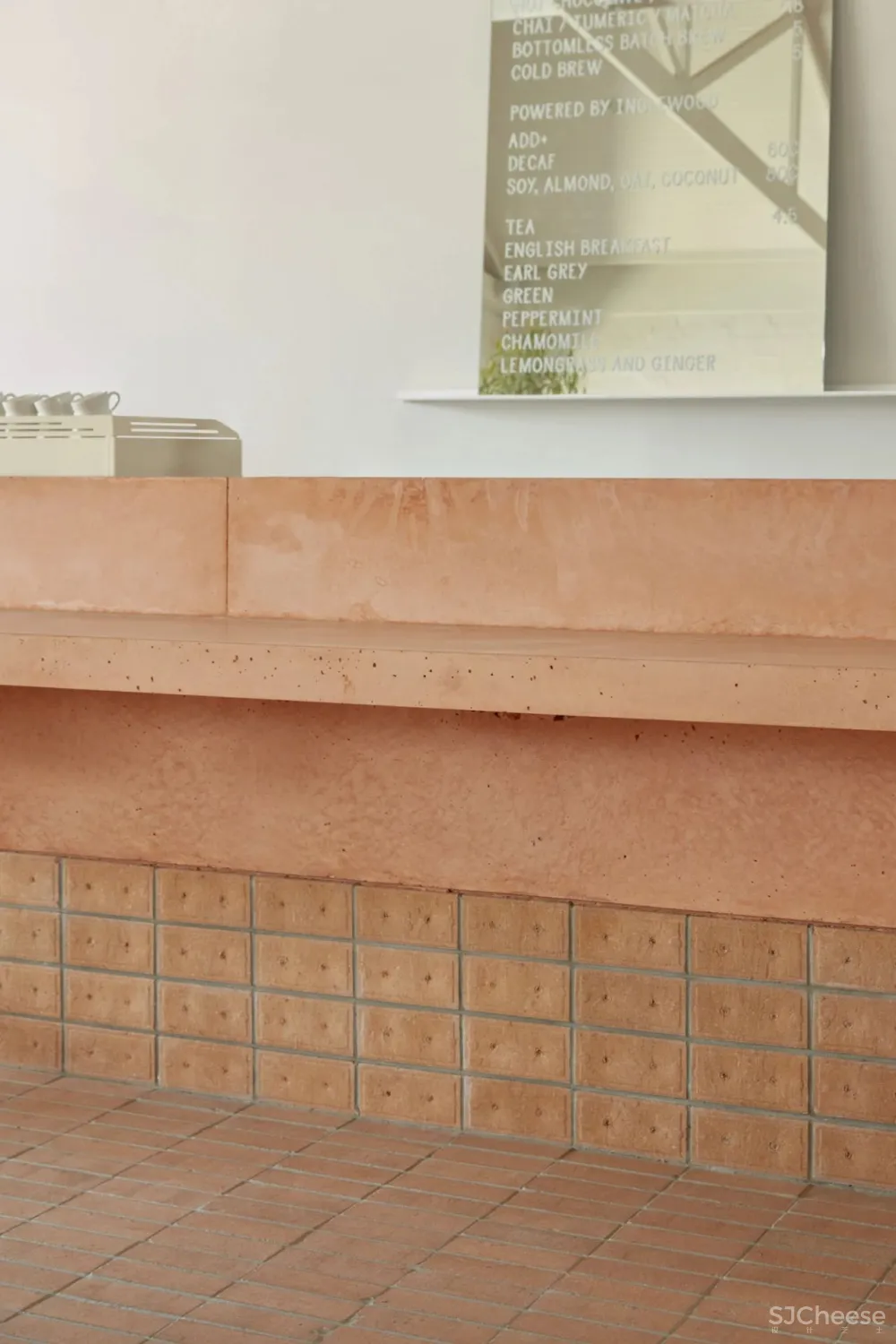 PRIOR THORNBURY BY RITZ - GHOUGASSIAN.