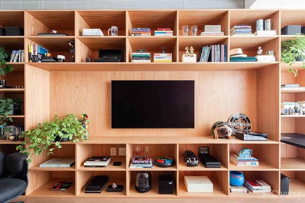 冷硬做底,温暖辅助,木条绿植一相逢,便胜却人间无数