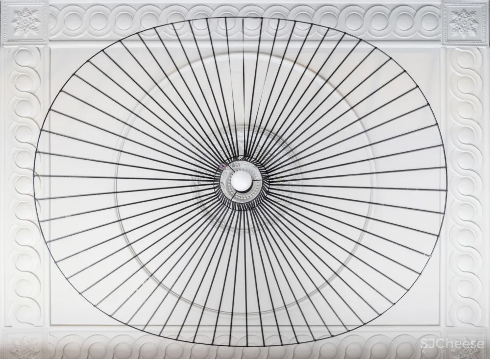 人美家更时髦,这个圣诞,邂逅一场“红配绿”