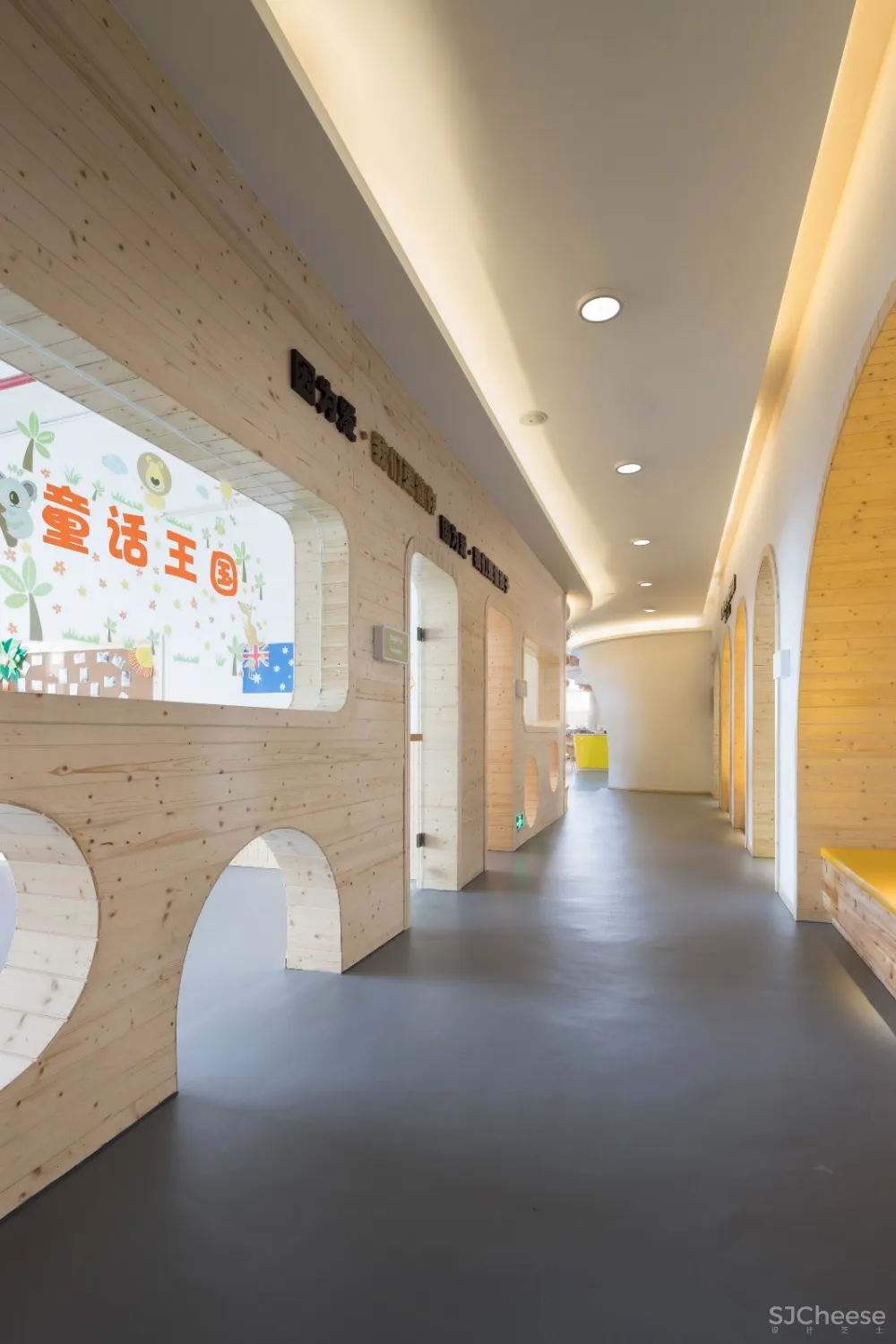 原木风的早教设计,孩子父母都喜欢!!!