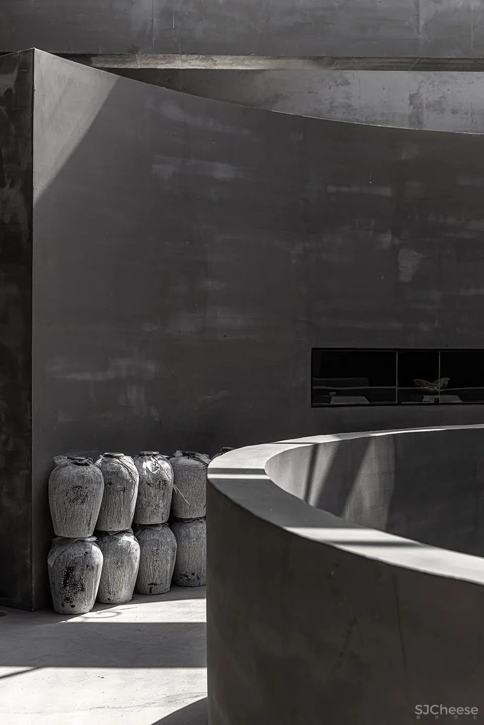 “光影”与“酒香”的交汇 石斛酒博物馆