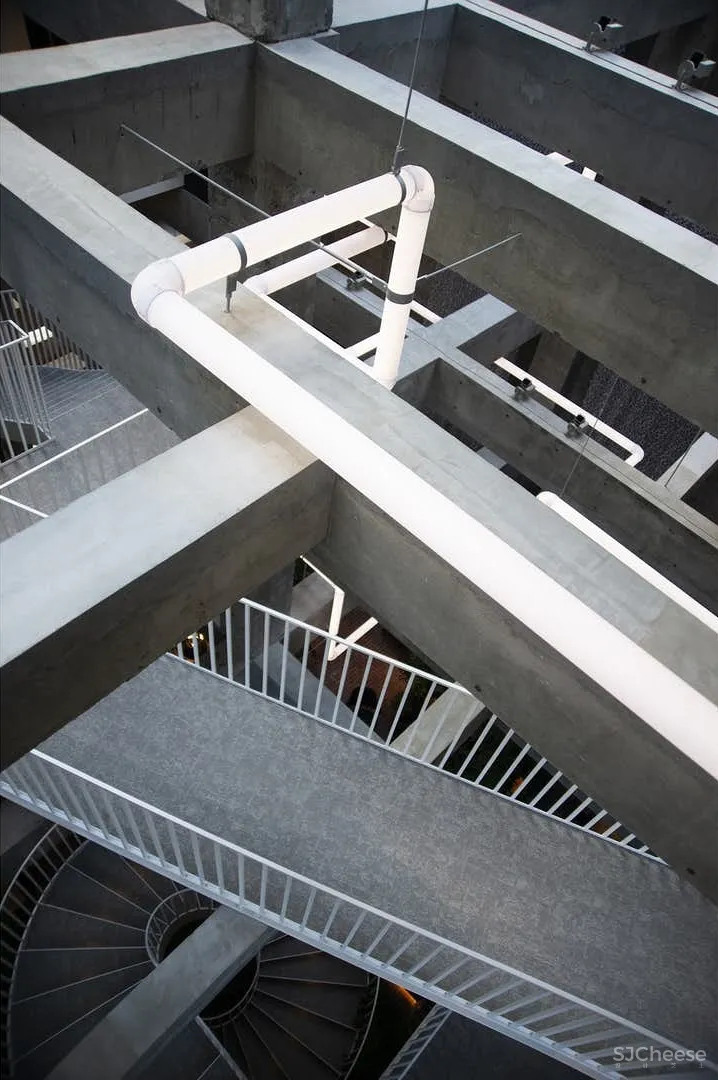 藤本壮介新作建成!300年日本老旅店重建,竟然变成一座山