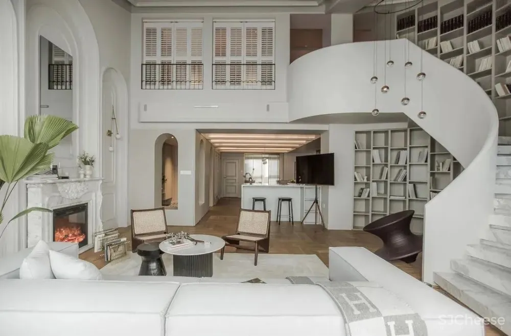 175㎡“职住一体”的家,旋转楼梯融入法式风情,装出大宅气度 吾隅设计