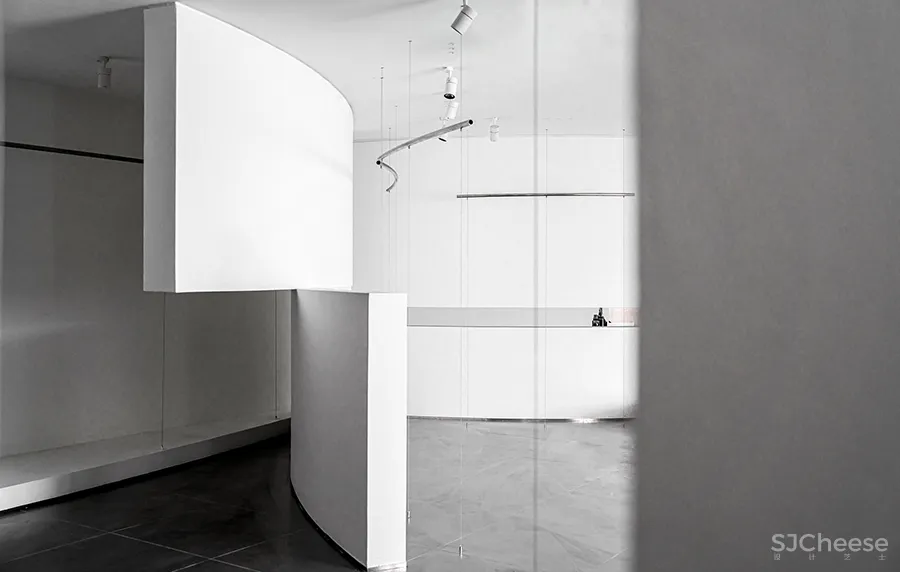 TTD本至设计 • 爱城影像空间|在叠进中传递爱的仪式感