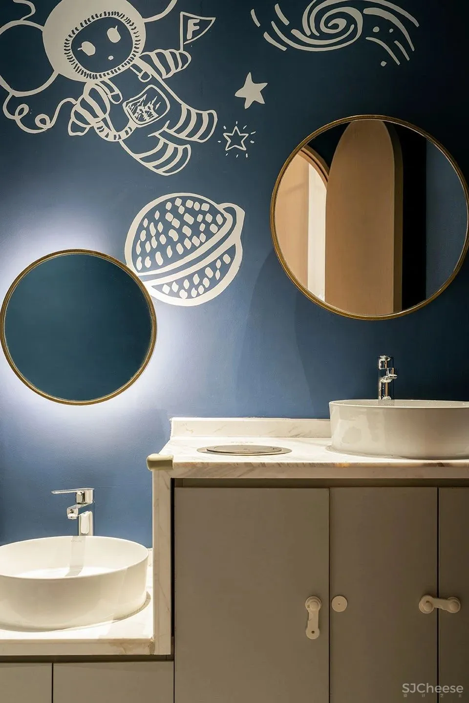 漫步云海诗意儿童餐厅