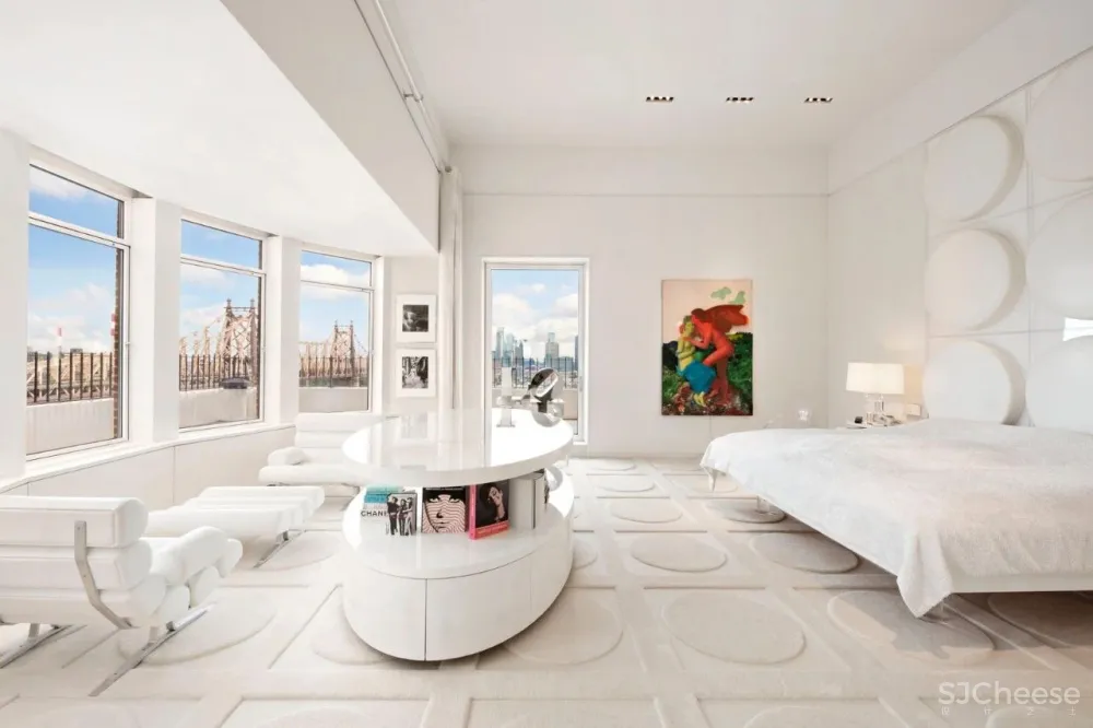 3 亿的顶层公寓，老房改造成极简的前卫豪宅，网友：“一般人欣赏不来“