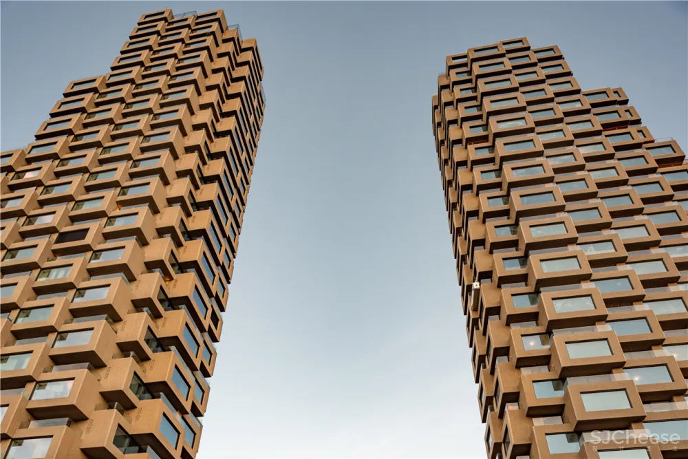 OMA 拿了高层公寓奖,这样板房才是正统「北欧风」