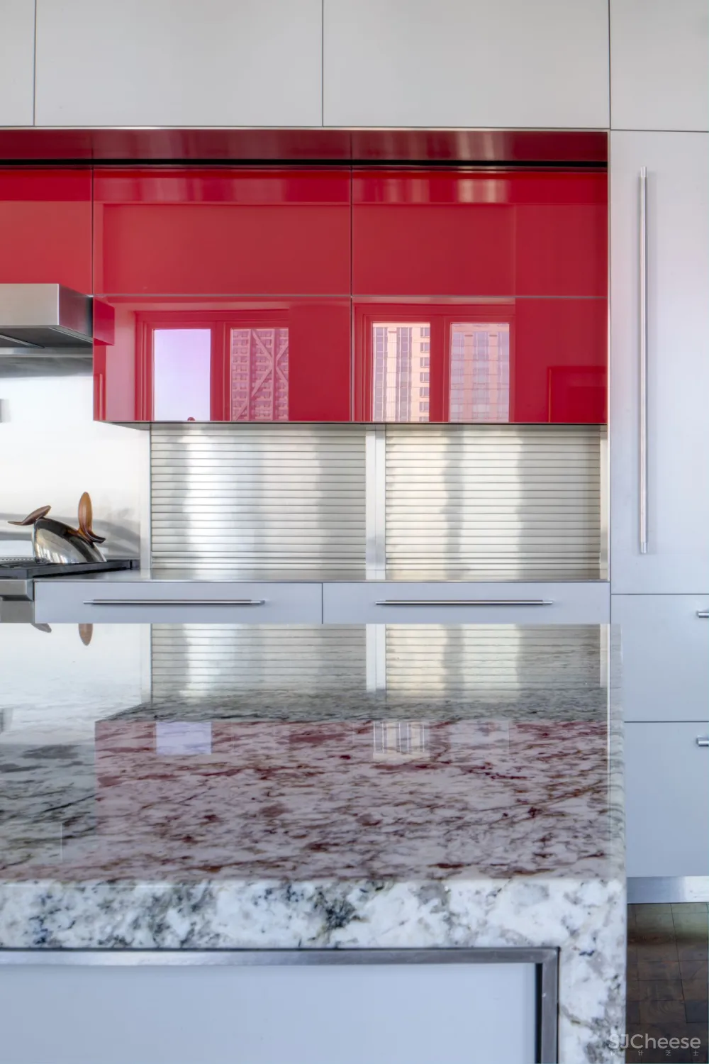 590㎡的顶层公寓,奢华也可以是一种 LOFT 范儿