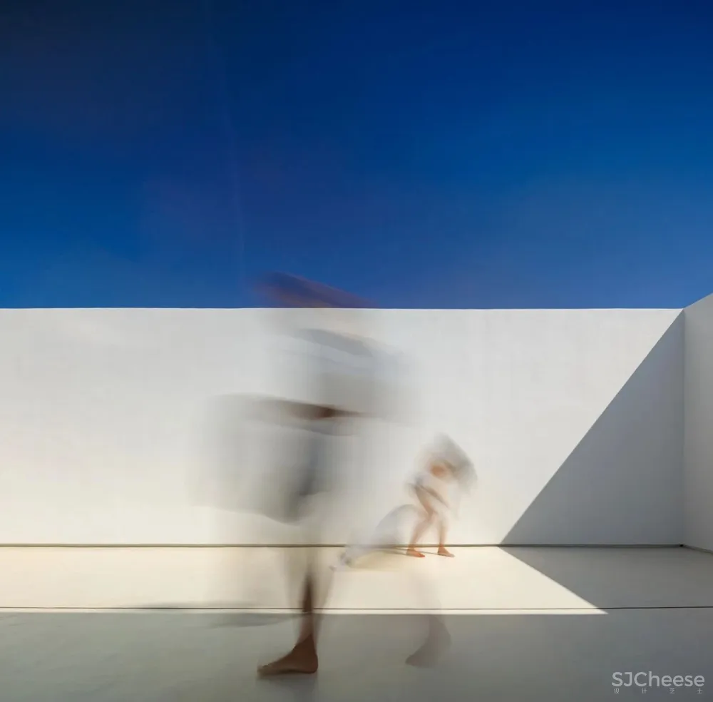 西班牙别墅，用极简成就唯美！