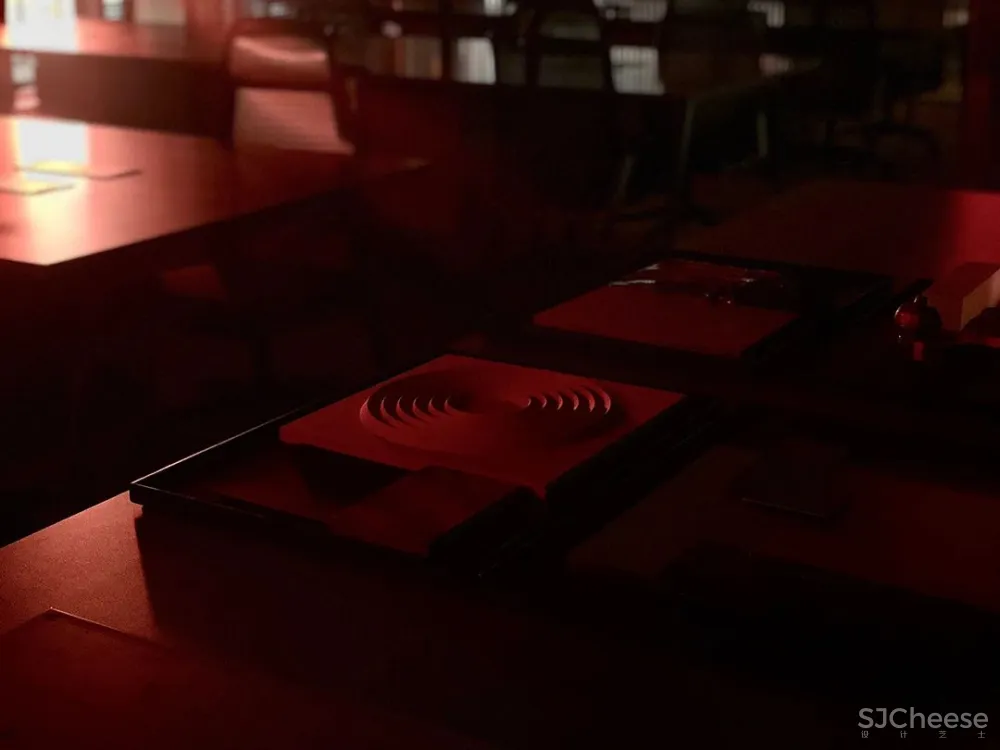 TOMO 東木筑造 趣味、怪诞、未知,次时代的虚拟世界