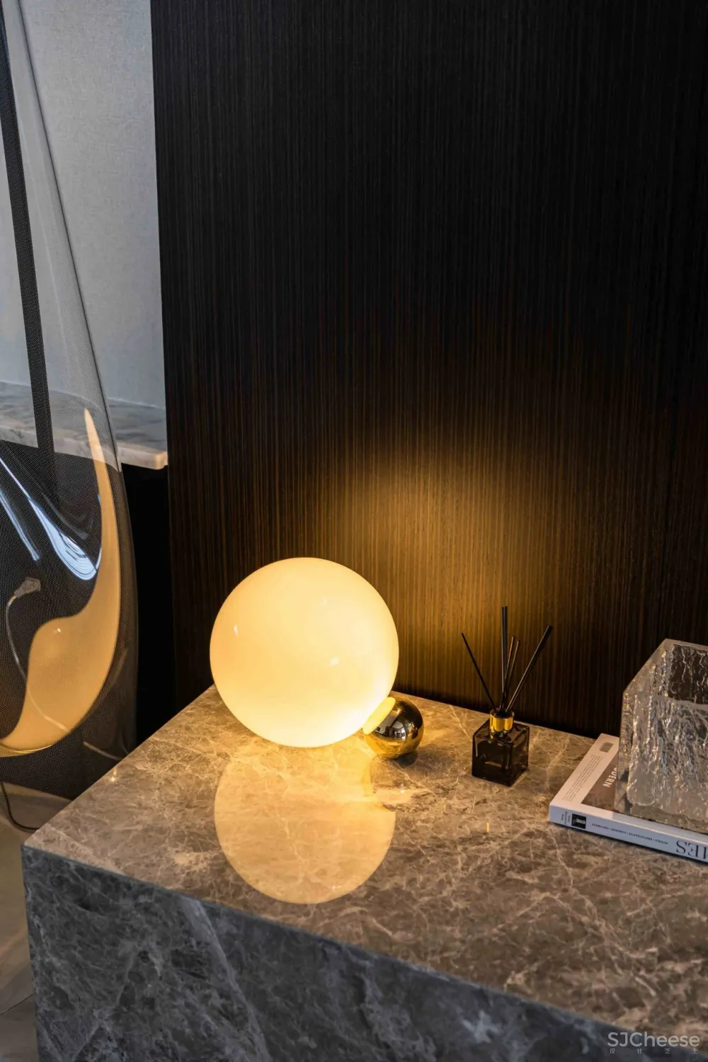 大理石 原木，80后业主的现代风四居室 花漾美作