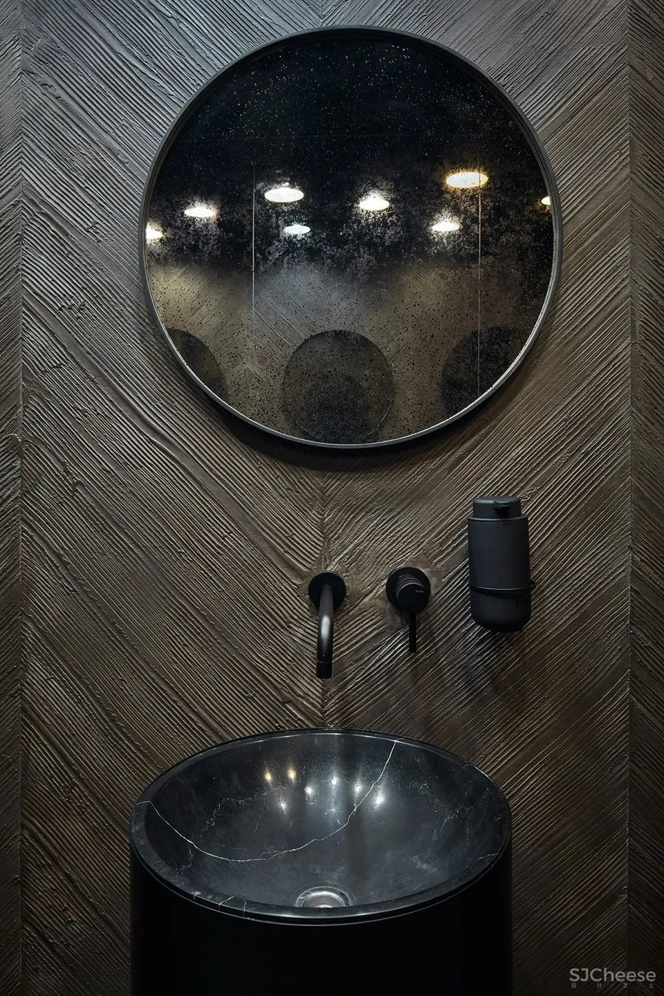 独特的木炭展示概念 布拉格Gran Fierro餐厅 Formafatal