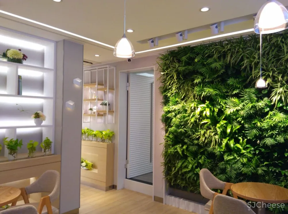 冷硬做底,温暖辅助,木条绿植一相逢,便胜却人间无数