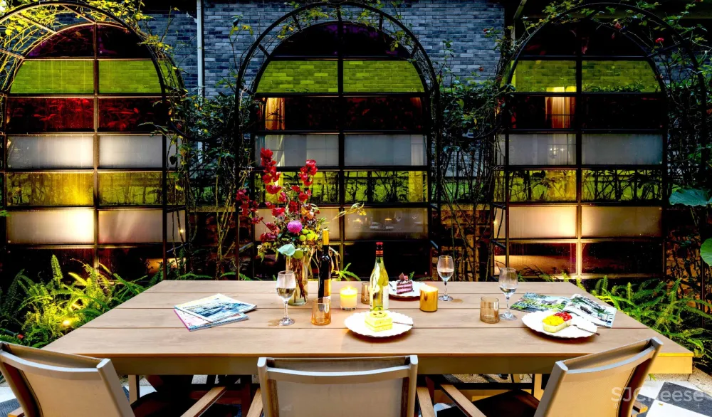 人美家更时髦,这个圣诞,邂逅一场“红配绿”