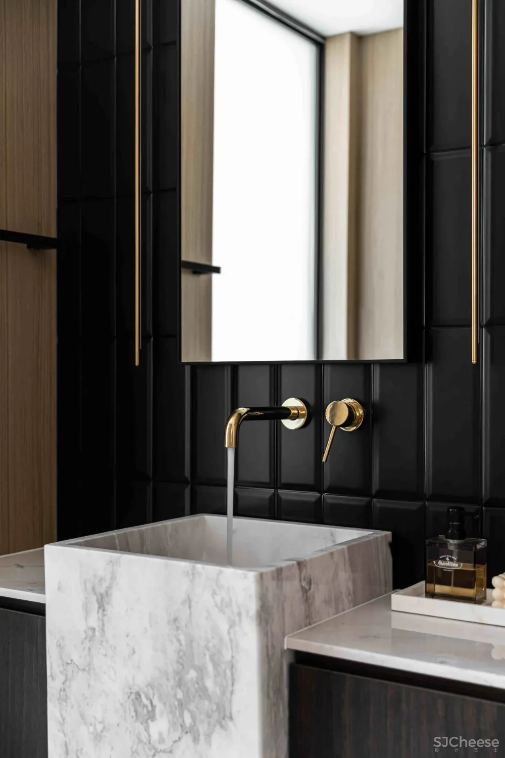 大理石 原木，80后业主的现代风四居室 花漾美作