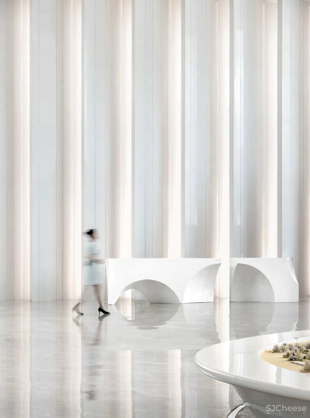  每朵云都镶着一条银边 ─ 融创.吉雅达售楼处