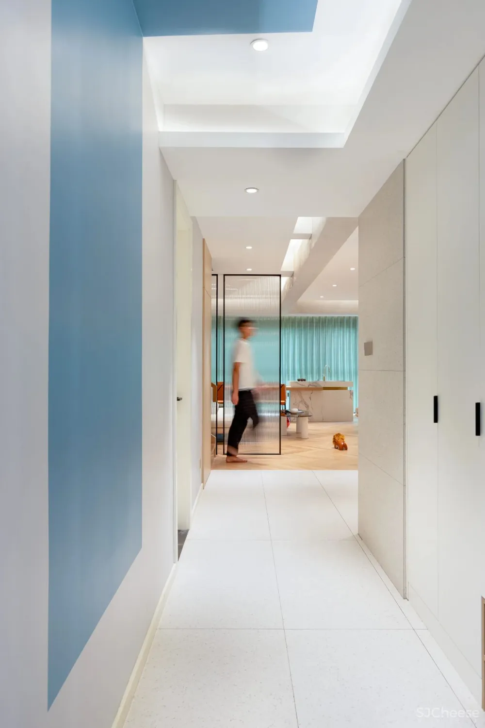 160㎡复式住宅，黑白灰 原木，打造素雅治愈的慢生活空间