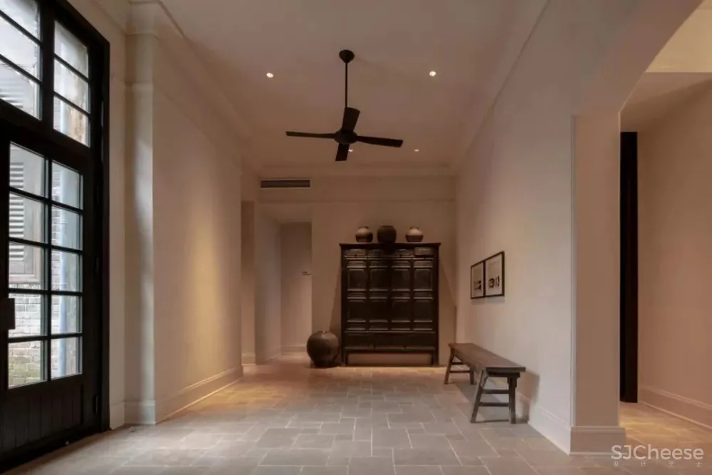 谢柯-既下山·重庆生活的复杂和冲突,都在这间院落“缴械投降”!