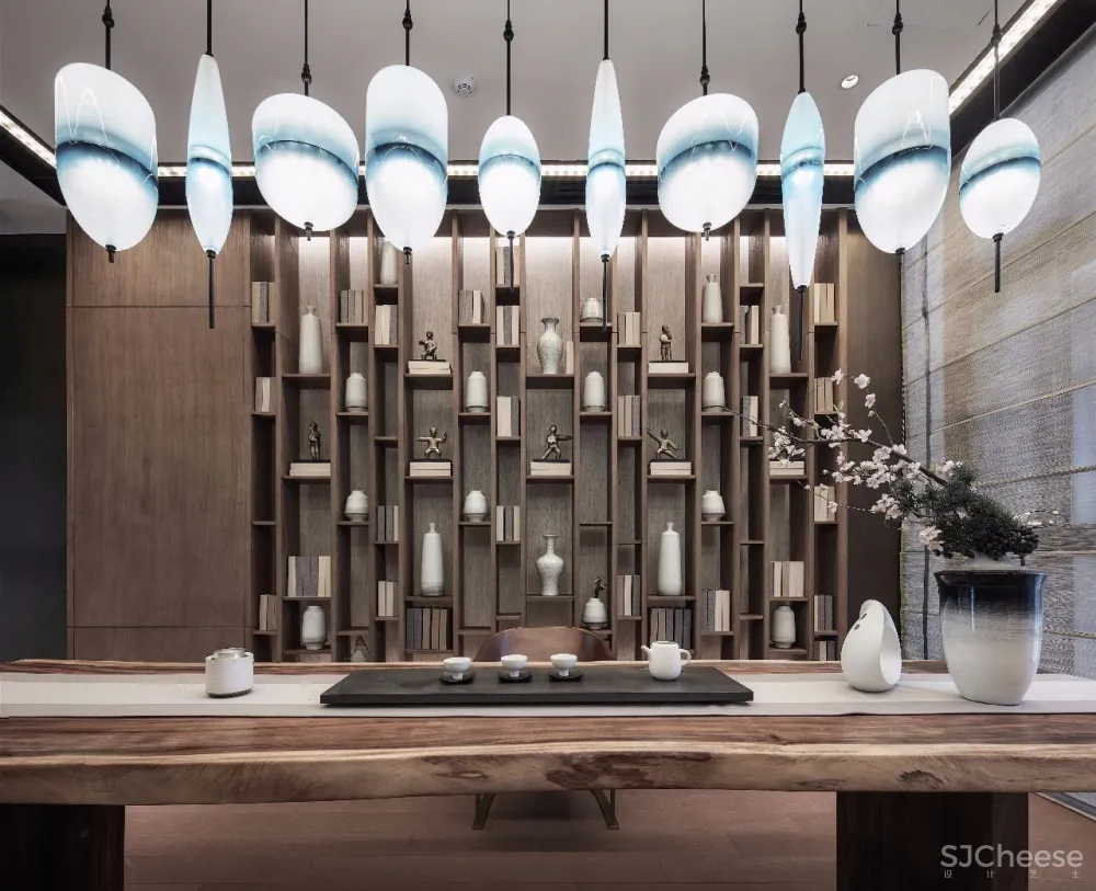 凌子达新作 山水相依,游园惊梦