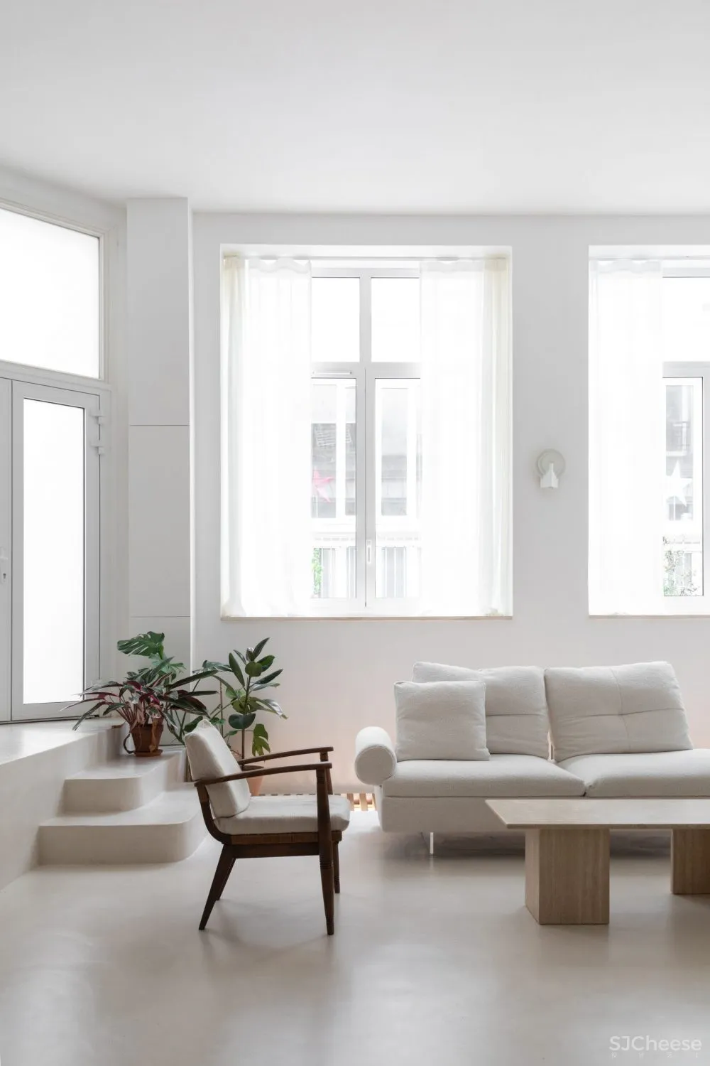 92㎡ 简约 LOFT,玻璃隔断让空间更通透