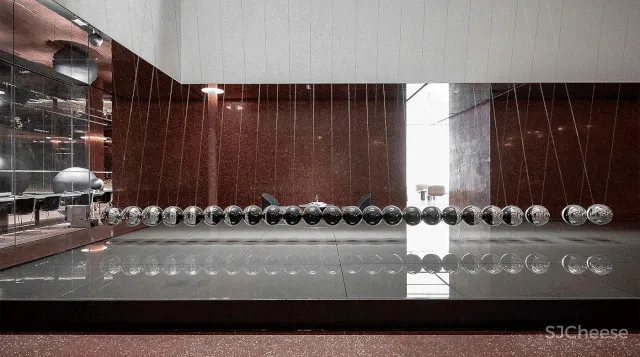 DOMANI 东 仓 牛 顿 与 月 亮