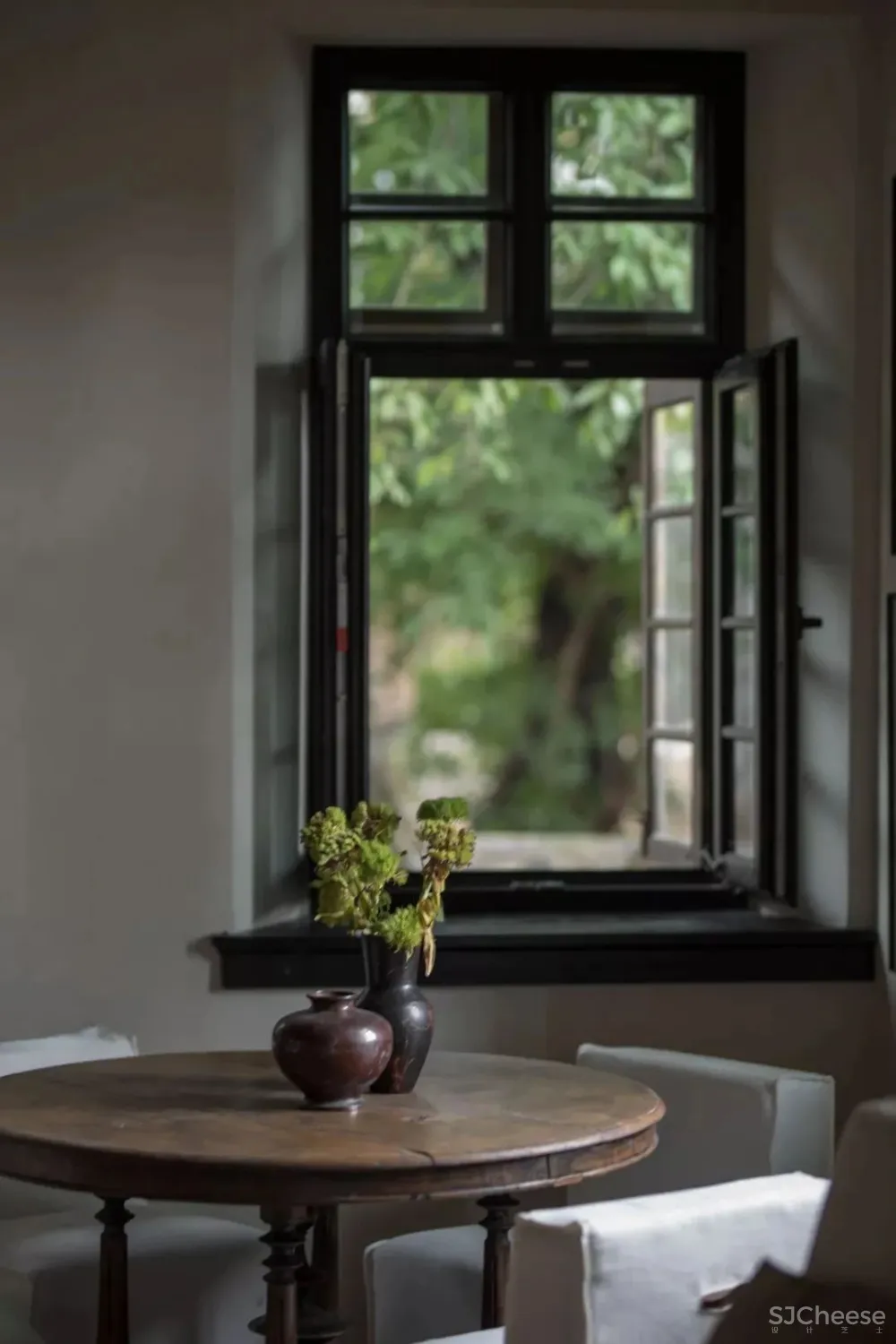 谢柯-既下山·重庆生活的复杂和冲突,都在这间院落“缴械投降”!