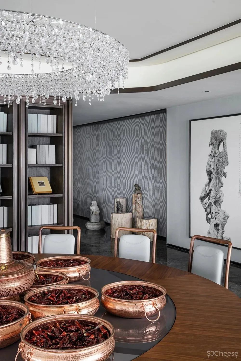 朱周空间设计丨重庆来福士:350米云端豪宅样板间设计!