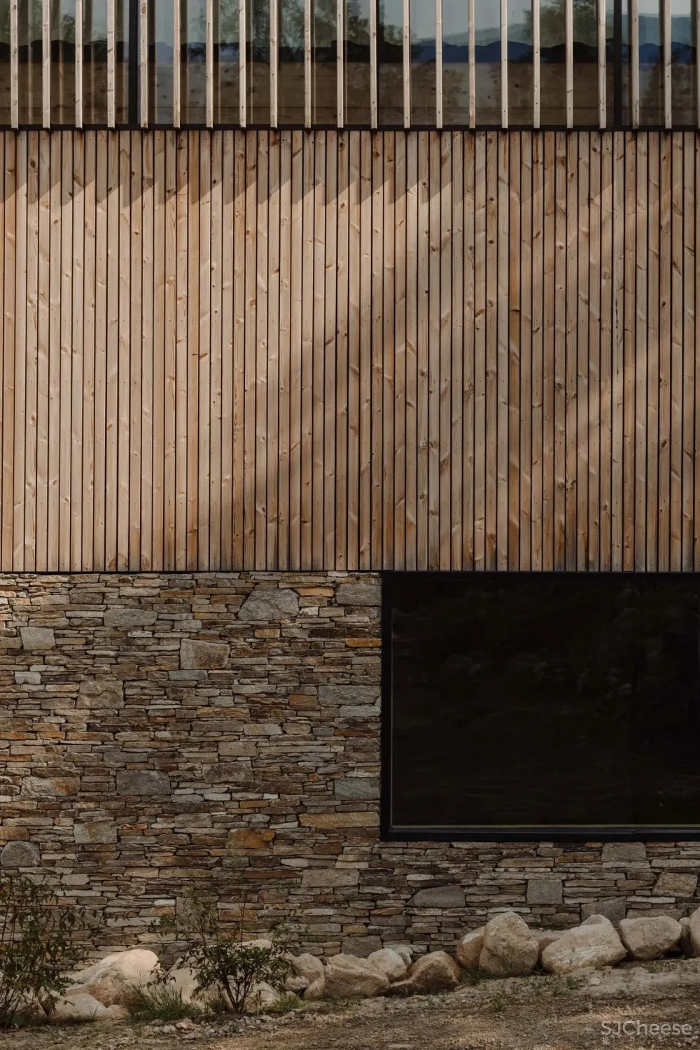 混凝土加木结构的公寓式民宿,混搭乡建必有亮点!