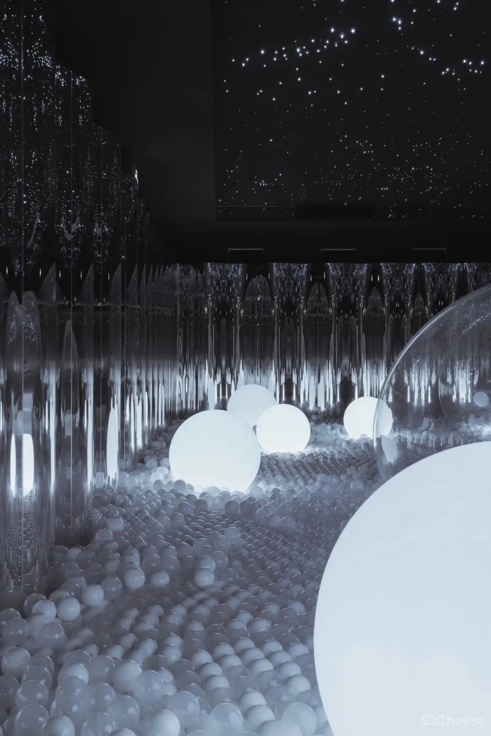 漫步云海诗意儿童餐厅