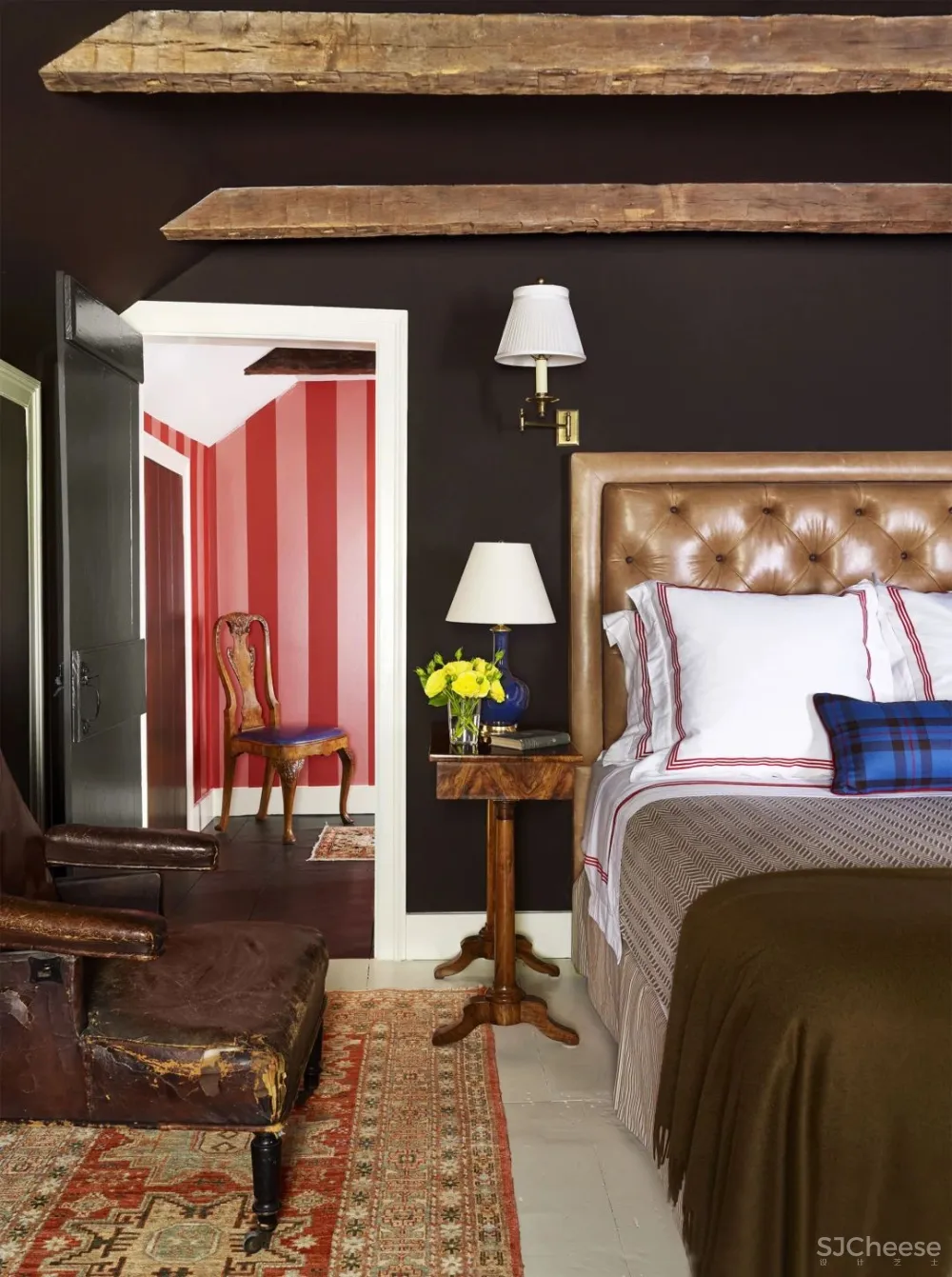 【色】熔岩流红 Lava Falls 火山迸发时的弄潮儿