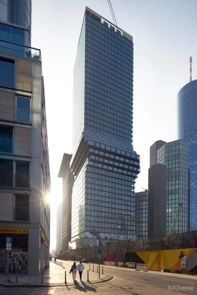 OMA 拿了高层公寓奖,这样板房才是正统「北欧风」