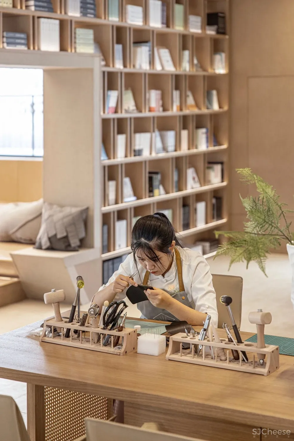 万科进军餐饮界？打造4000㎡山水间的日料新地标！【CLV赛拉维×万科】