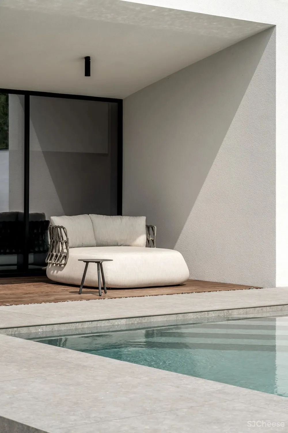 打破常规的房子,屋顶加个仰角引光入室,这样的自建房太有创意了!