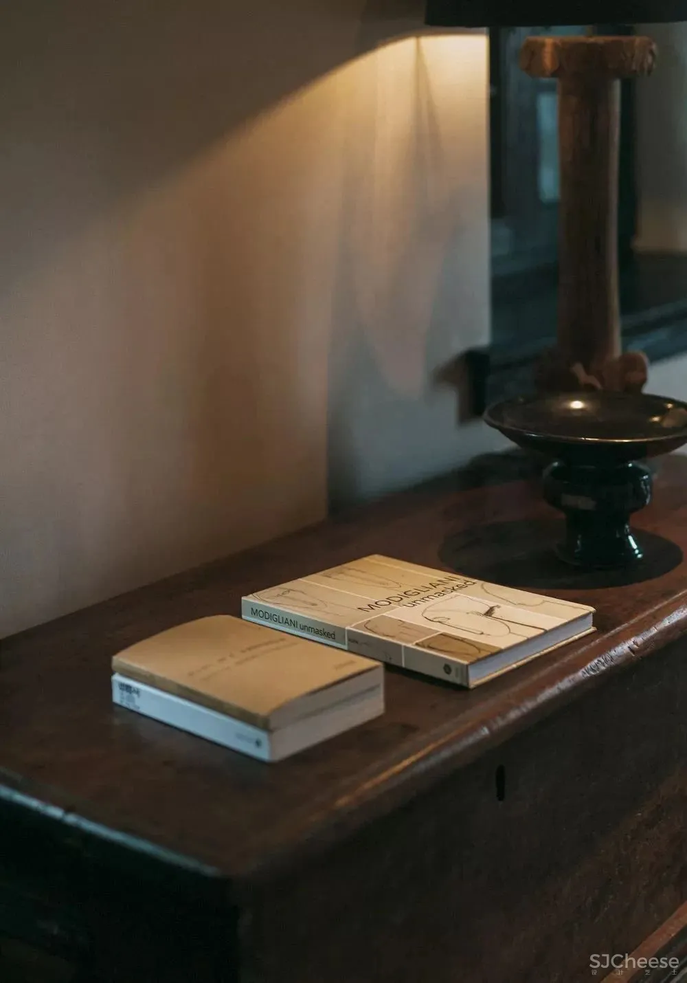 谢柯-既下山·重庆生活的复杂和冲突,都在这间院落“缴械投降”!