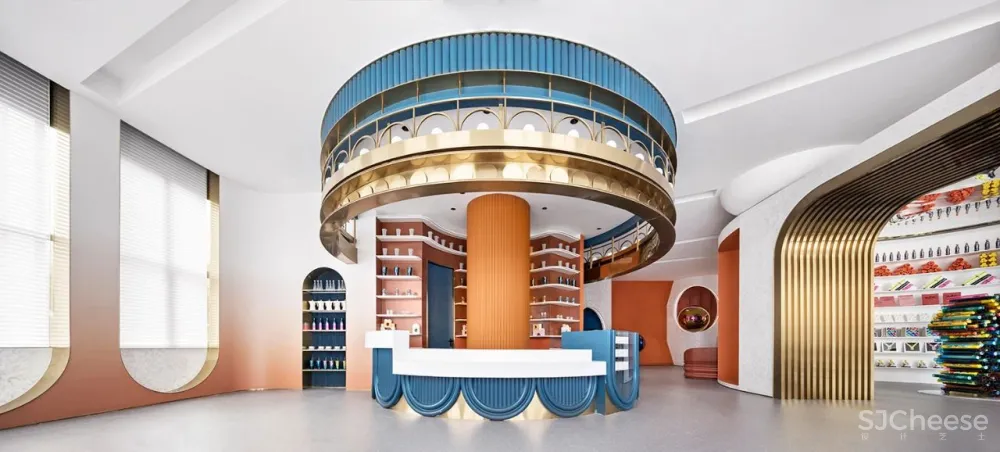 CLV×万科：色彩梦幻联动，打造都市中的“天真避难所”!