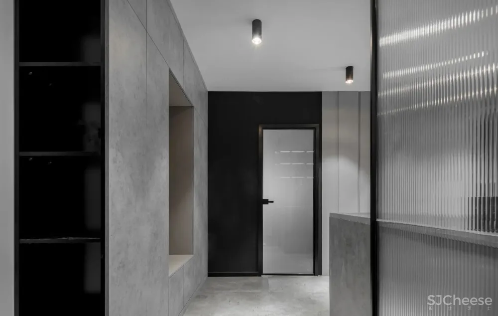 无主灯设计、高级灰撞色，这个家太有范 久栖设计