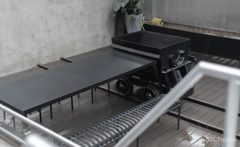 外物 × COZMINE集合店:The world is mine.