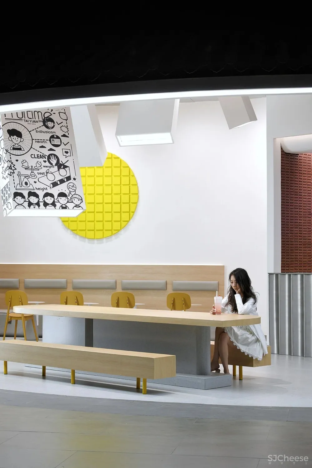 95后新潮打卡地，一抹亮黄注入鲜活气息！