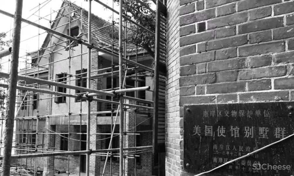 谢柯-既下山·重庆生活的复杂和冲突,都在这间院落“缴械投降”!