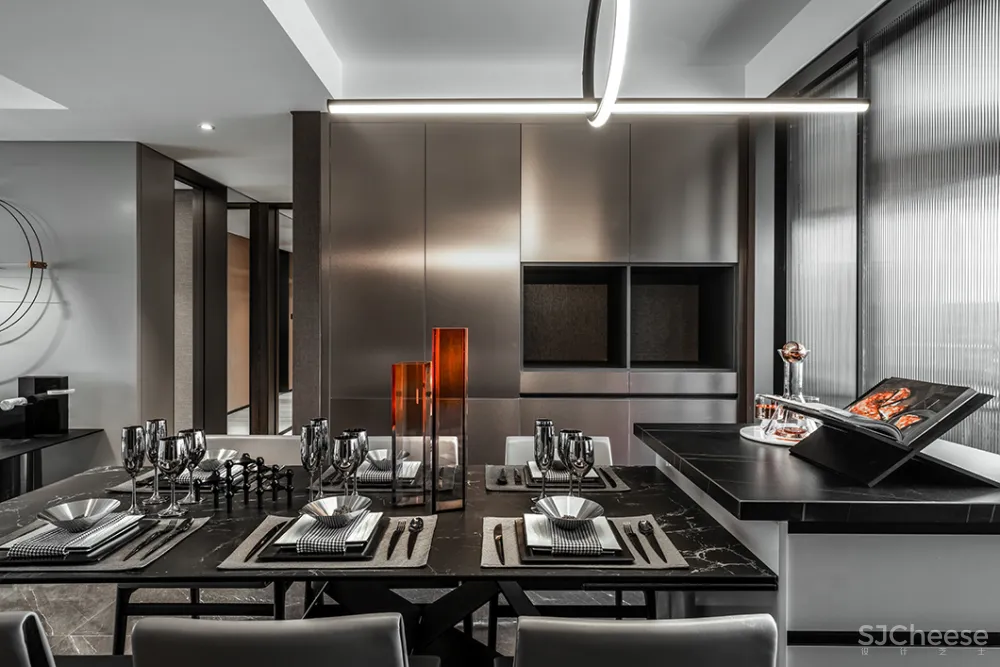 231㎡气质高级黑,简约时尚、格调十足!