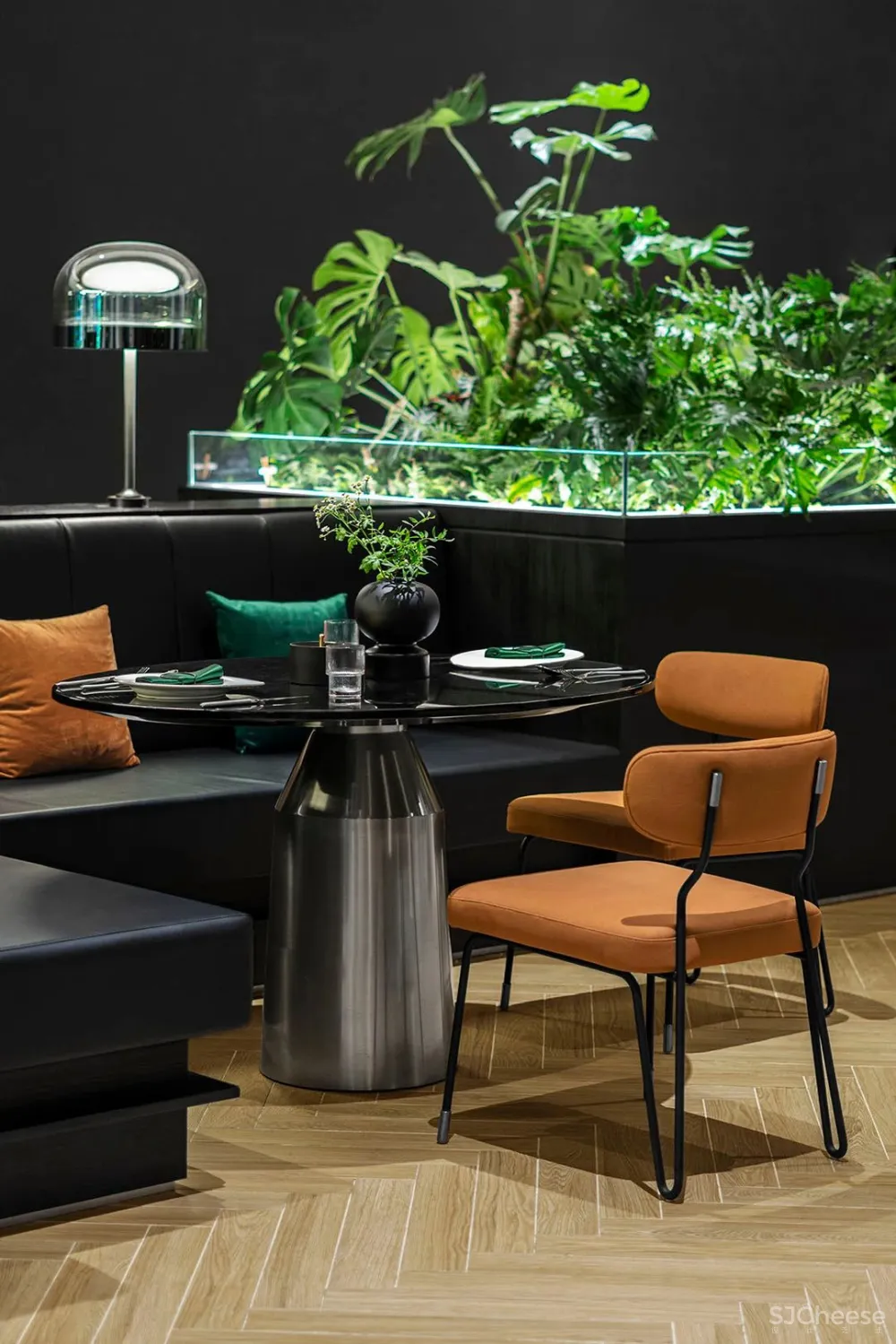 峻佳 杭州万科开了家超仙的雨林餐厅，成新晋网红地 ！