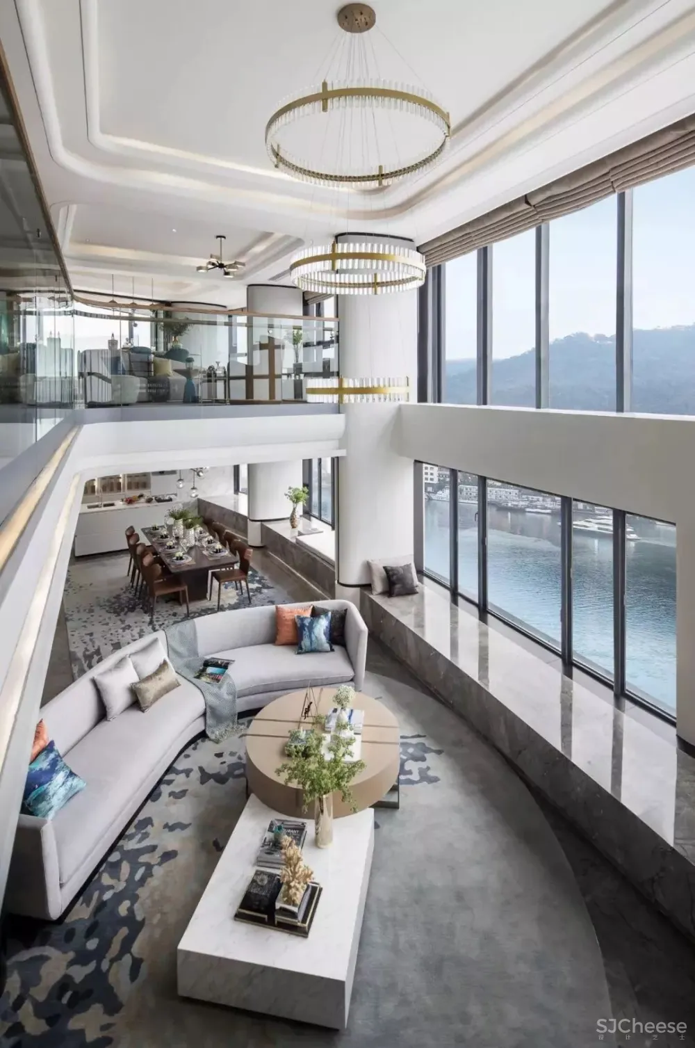 900m² 海景顶层复式 塔尖奢宅