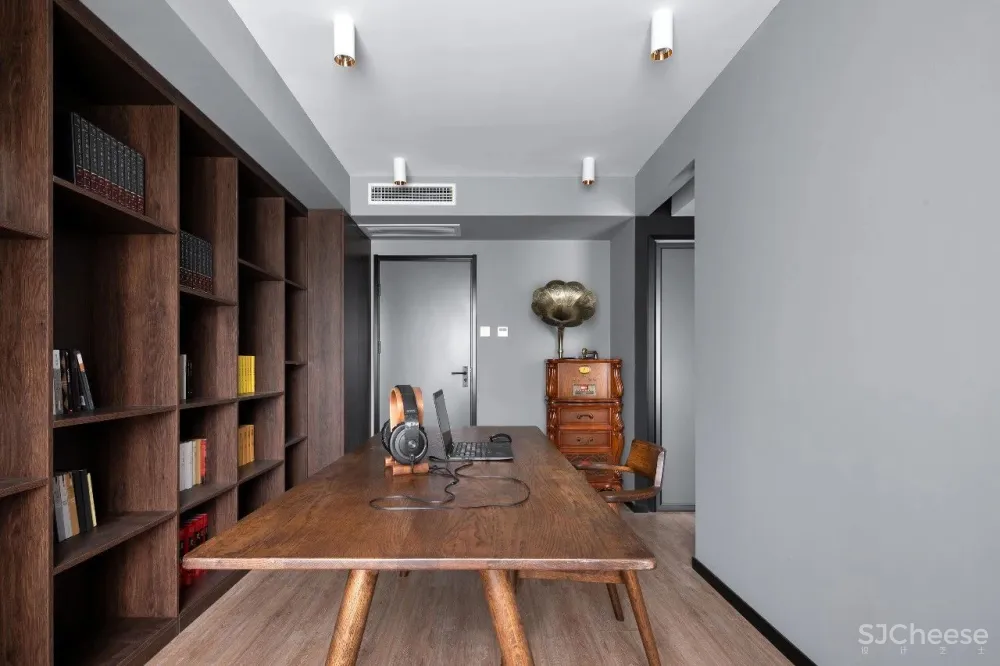 无主灯设计、高级灰撞色，这个家太有范 久栖设计