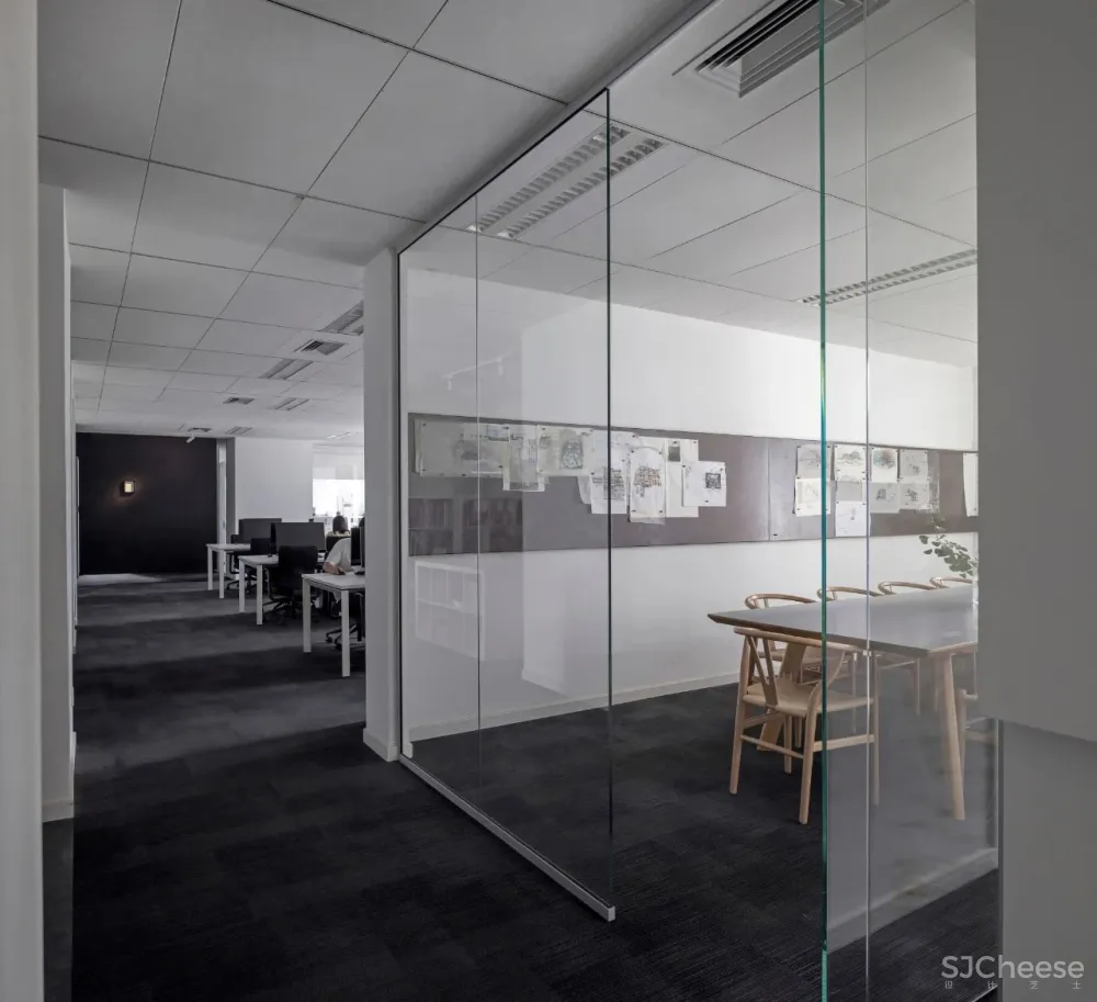 边界空间设计 × 边界办公空间：“无用”的黑亭