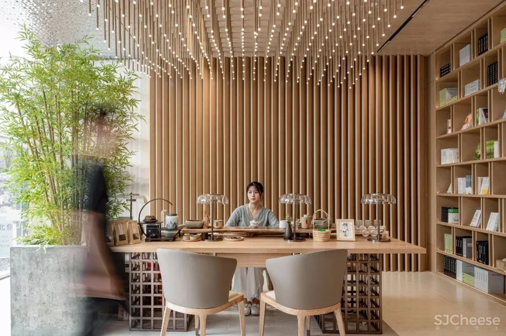 万科进军餐饮界？打造4000㎡山水间的日料新地标！【CLV赛拉维×万科】