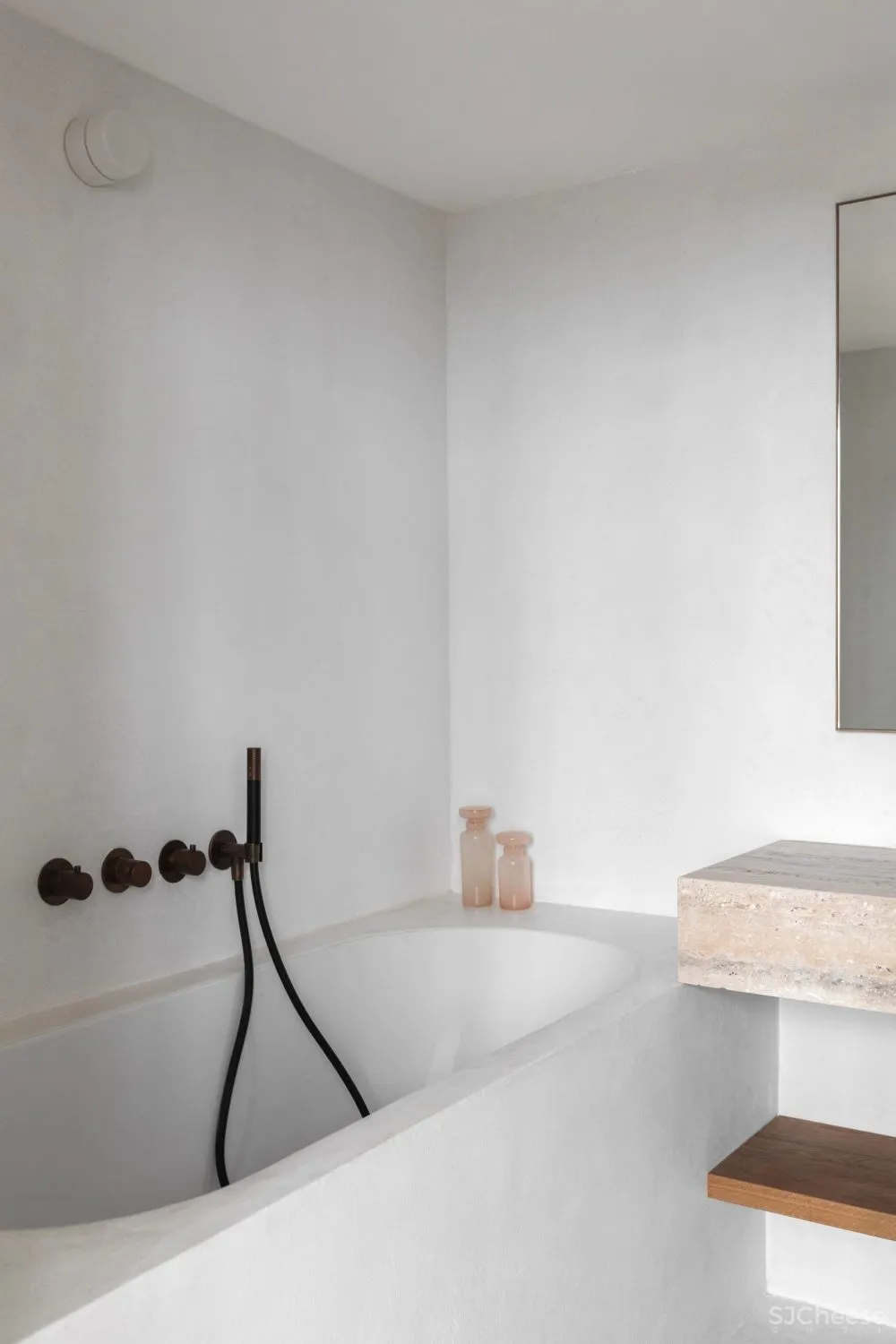 92㎡ 简约 LOFT,玻璃隔断让空间更通透