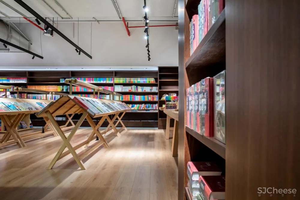 朗生案例 | 万方书店