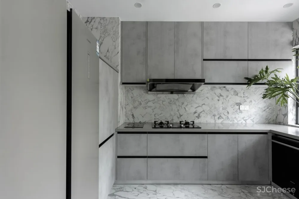 从事苗圃经营的姑娘,买下自带花园大别墅,把321m²搞成让人羡慕的植物园!