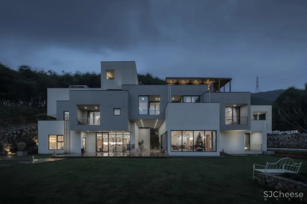 马岛八大作品盘点“我们自己的文化才是面向未来的”